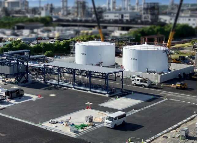 Facility for receiving used cooking oil as feedstock for SAF (on the premises of Cosmo Oil’s Sakai Refinery)