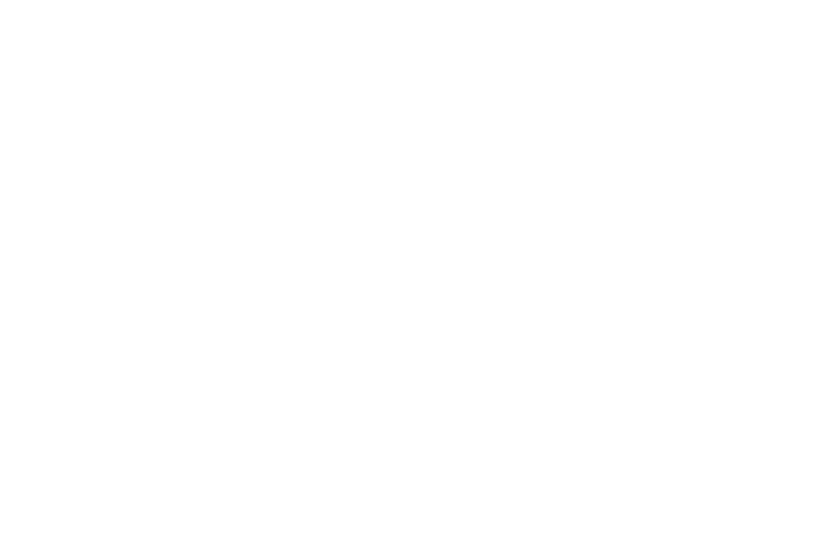 夕暮れ時の庭先に 七輪を出して焼き鳥を 焼いている時