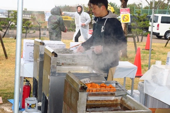 唐揚げ フライドポテトのふるまい